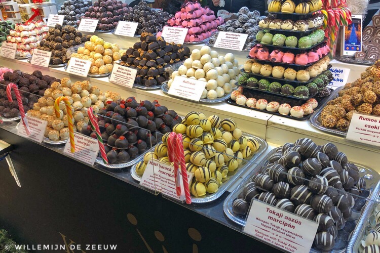 7 things to eat in Budapest: Marzipan